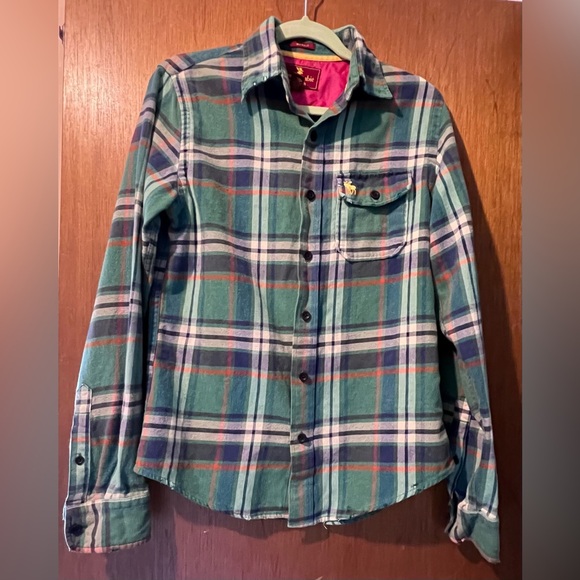 Abercrombie & Fitch Plaid Flannel Button Up ASO on Jessica Simpson - Picture 4 of 16